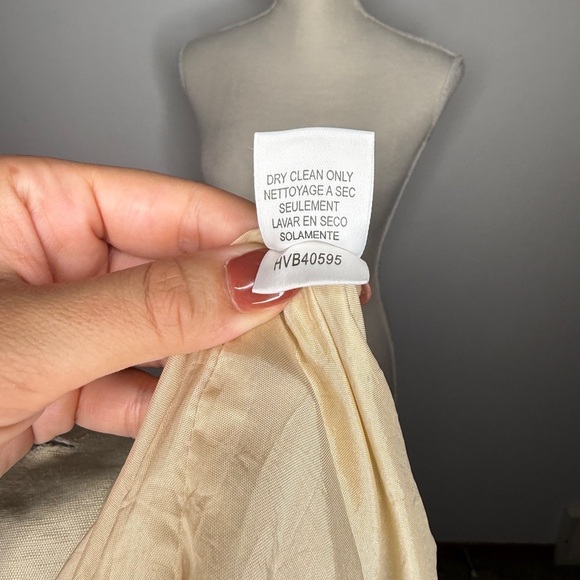 BCBGMaxAzria Floral Embroidered Vest Size XS - Picture 8 of 8